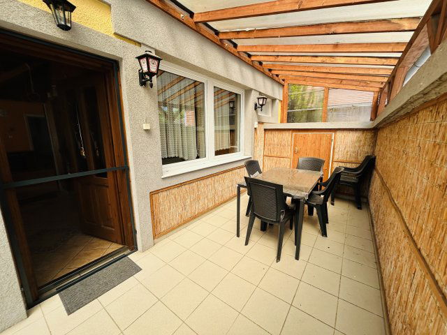 Eladó családi ház, Keszthelyen 72.99 M Ft, 4+1 szobás