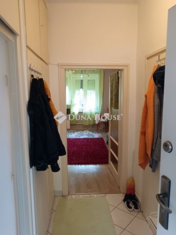 Kiadó téglalakás, albérlet, Pécsett 130 E Ft / hó, 2 szobás