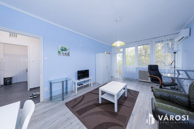 Kiadó téglalakás, albérlet, Szegeden 180 E Ft / hó, 2 szobás