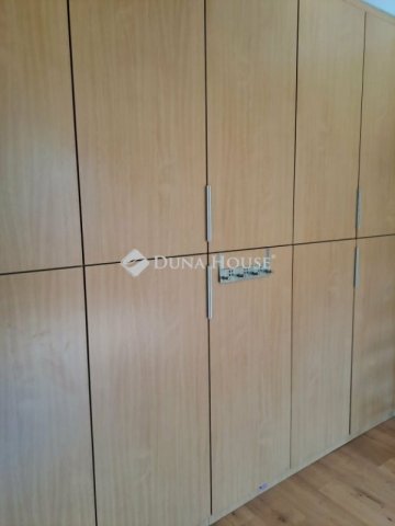 Eladó panellakás, Szegeden 45 M Ft, 1+1 szobás