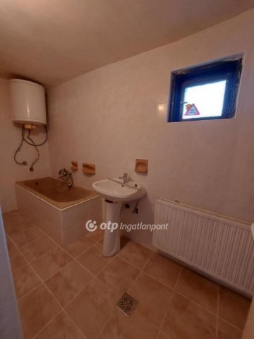 Eladó családi ház, Kacsótán 17.5 M Ft, 2+1 szobás