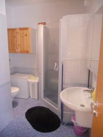 Kiadó téglalakás, albérlet, Pécsett 365 E Ft / hó, 5 szobás