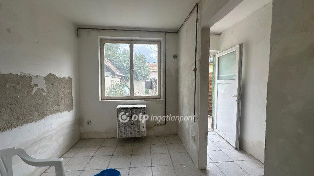 Eladó téglalakás, Budapesten, XX. kerületben 41 M Ft, 4+1 szobás