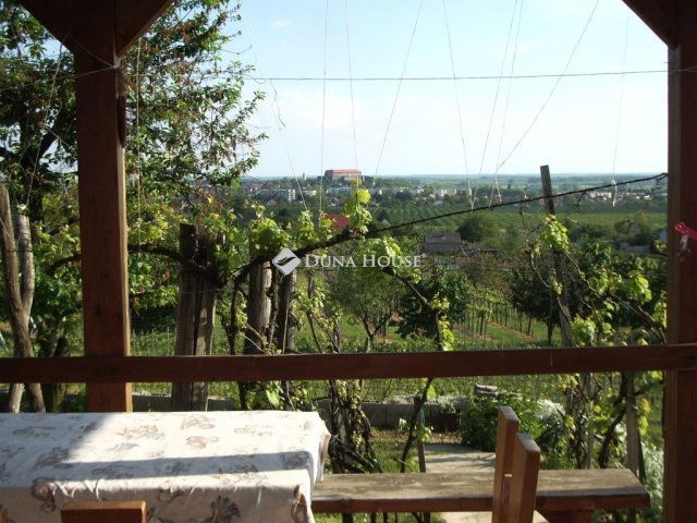 Eladó nyaraló, Siklóson 26.5 M Ft, 3 szobás