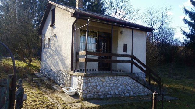 Eladó nyaraló, Miskolcon 4.9 M Ft, 1 szobás