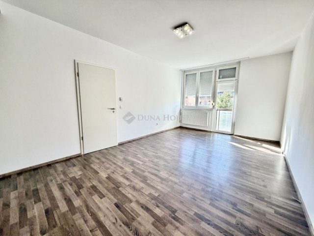 Eladó téglalakás, Tökölön 46.9 M Ft, 2 szobás