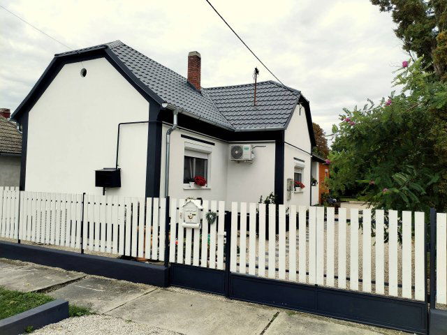 Eladó családi ház, Balatonszentgyörgyön 64.99 M Ft, 2+1 szobás