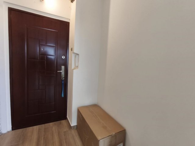 Eladó panellakás, III. kerületben, Juhász Gyula utcában