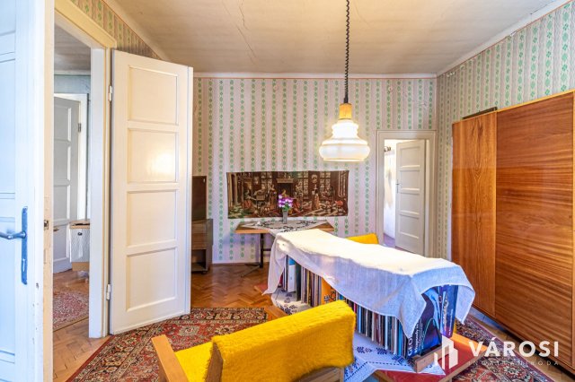 Eladó téglalakás, Szegeden 52 M Ft, 2 szobás