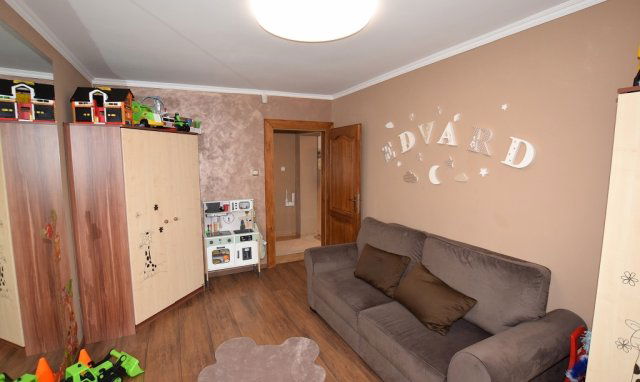 Eladó családi ház, Debrecenben 74 M Ft, 3 szobás