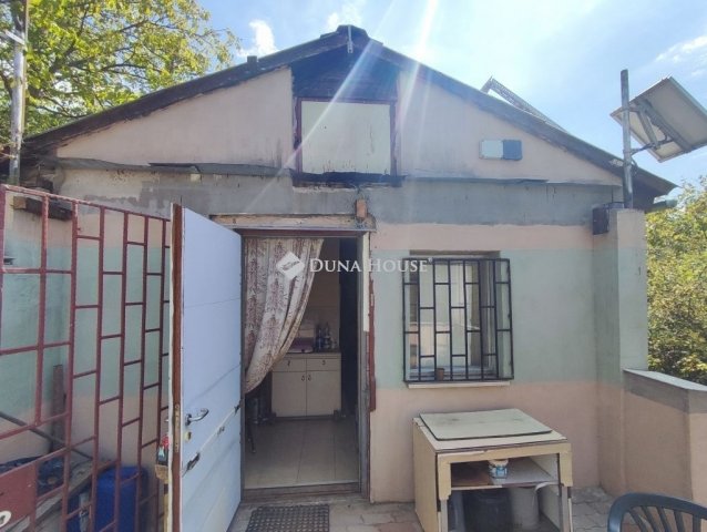 Eladó nyaraló, Gyermelyen 7.5 M Ft, 2 szobás