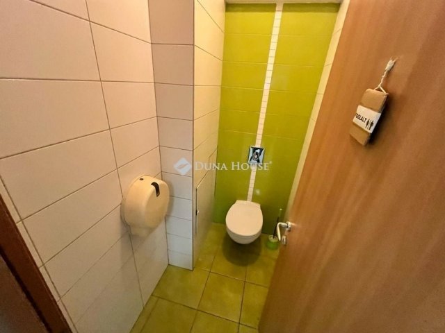 Eladó iroda, Kecskeméten 49.9 M Ft / költözzbe.hu