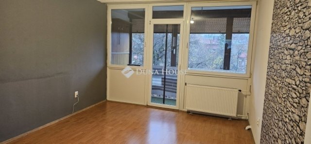 Eladó panellakás, Budapesten, XVI. kerületben 67.1 M Ft, 2 szobás