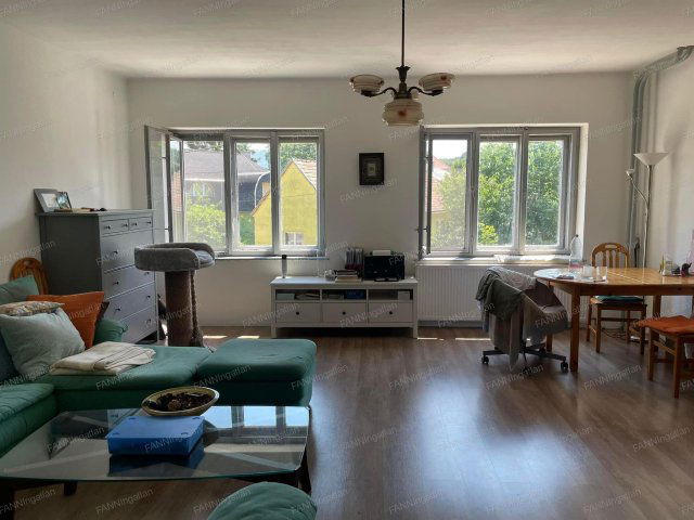 Eladó családi ház, Pilismaróton 69.9 M Ft, 3+3 szobás