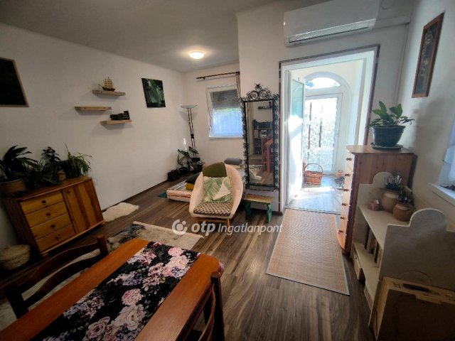 Eladó nyaraló, Sándorfalván 32 M Ft, 1 szobás