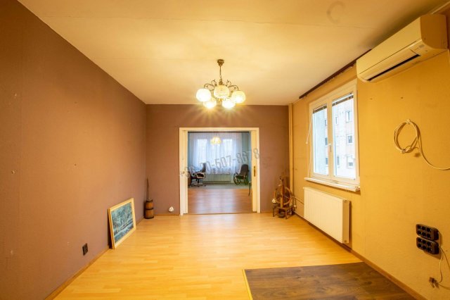 Eladó panellakás, Budapesten, XV. kerületben 81.9 M Ft, 4 szobás