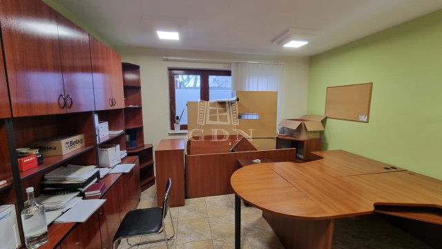 Kiadó iroda, Székesfehérvárott 50 E Ft / hó, 1 szobás