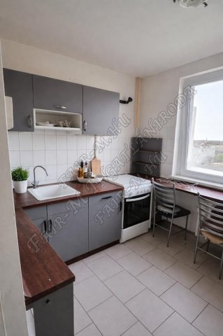 Eladó panellakás, Hódmezővásárhelyen 43.5 M Ft, 1+2 szobás