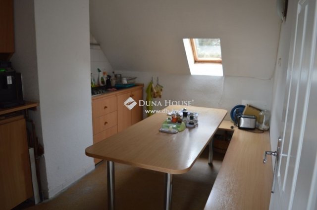 Eladó családi ház, Pilisvörösváron 259.2 M Ft, 4 szobás