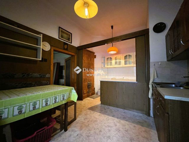 Eladó családi ház, Szentgotthárdon 27.9 M Ft, 2 szobás