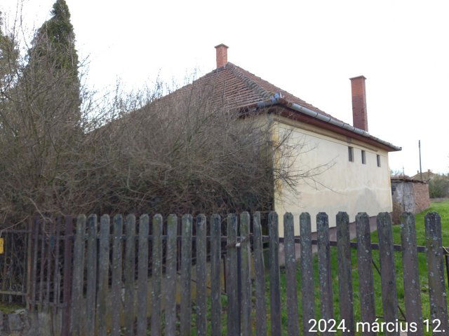 Eladó családi ház, Poroszlón, Arany János utcában 17.52 M Ft