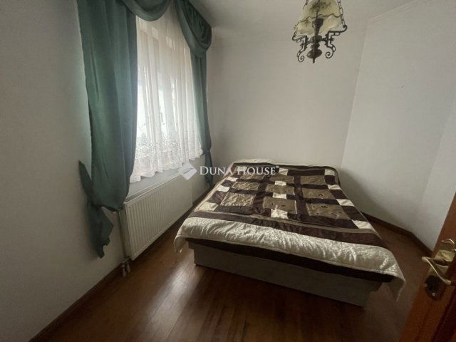 Eladó családi ház, Kecskeméten 115 M Ft, 6 szobás