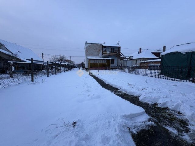 Eladó családi ház, Gyálon 59.9 M Ft, 2 szobás