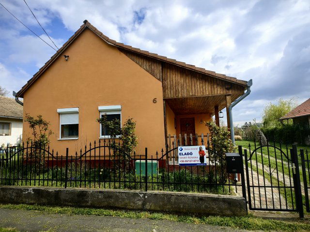 Eladó családi ház, Zalaszentmihályon 29.9 M Ft, 2 szobás
