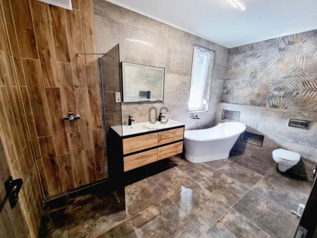 Eladó családi ház, Kerepesen 119.9 M Ft, 5 szobás