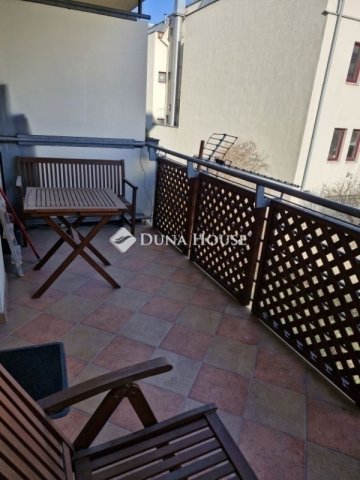 Eladó téglalakás, Budapesten, XIII. kerületben 74 M Ft, 2 szobás