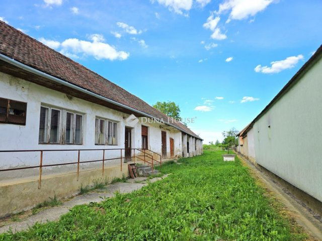 Eladó családi ház, Berkesden 8.99 M Ft, 4 szobás