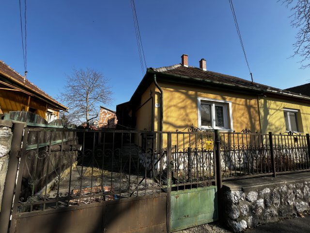 Eladó ikerház, Miskolcon 34.9 M Ft, 2 szobás