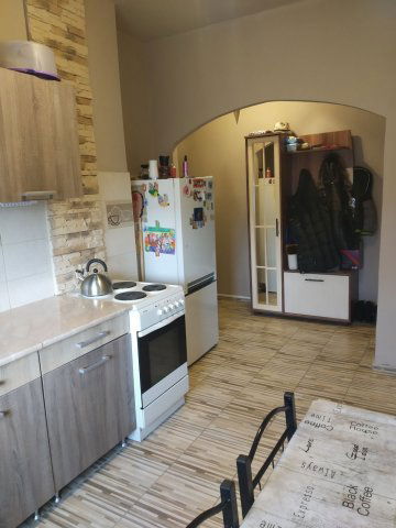 Eladó téglalakás, Komlón, Arany János utcában 19.9 M Ft