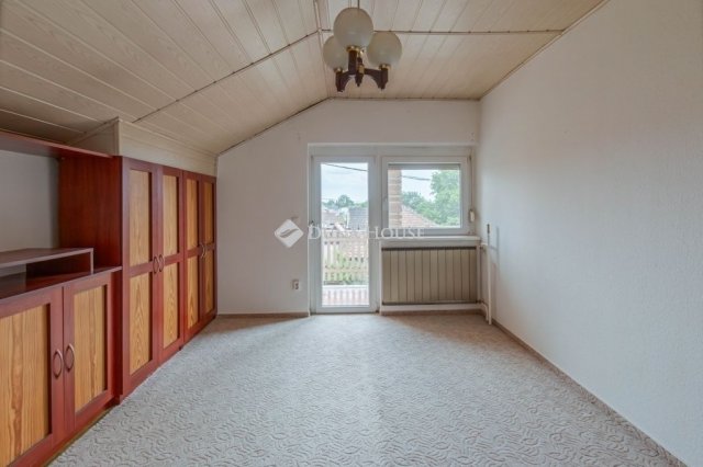 Eladó családi ház, Vecsésen 139.99 M Ft, 5 szobás