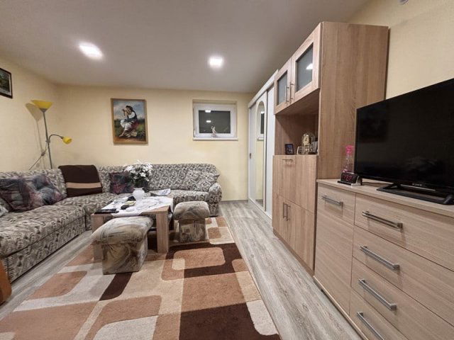 Eladó családi ház, Pécsett, Boldizsár utcában 37.9 M Ft