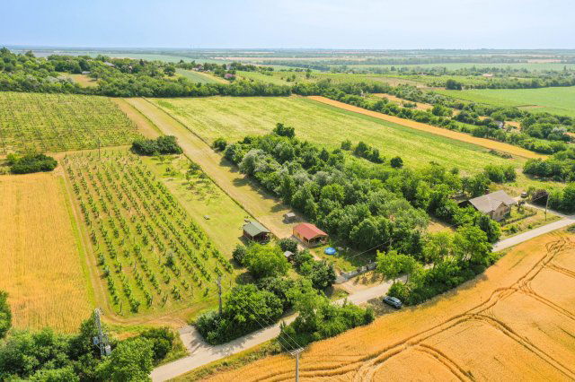 Eladó nyaraló, Kápolnásnyéken 54.5 M Ft, 1+1 szobás