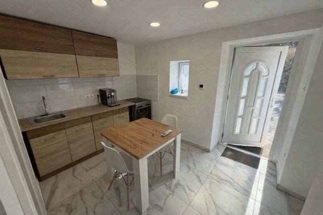 Eladó családi ház, Dudaron 42.9 M Ft, 1 szobás