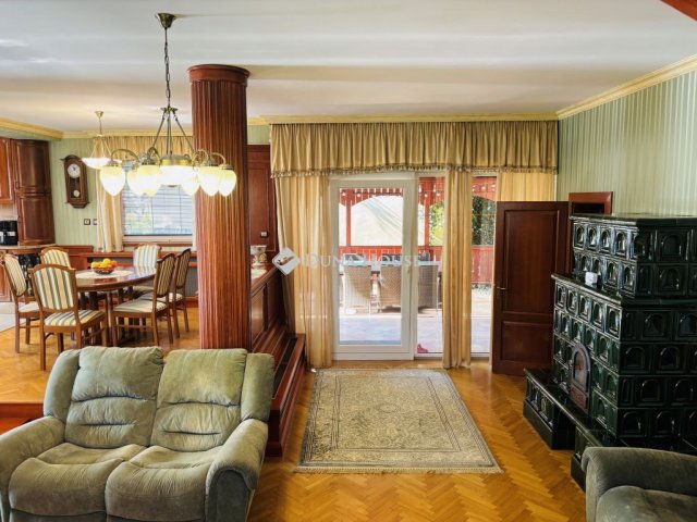 Eladó családi ház, Debrecenben 159.9 M Ft, 6 szobás