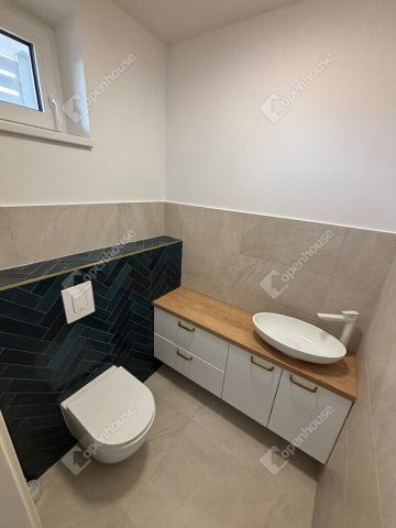 Eladó családi ház, Pannonhalmán 149 M Ft, 4 szobás