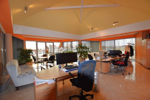 Eladó ipari ingatlan, Ajkán 98 M Ft / költözzbe.hu