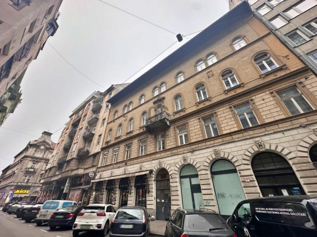 Eladó téglalakás, Budapesten, VII. kerületben 74.9 M Ft