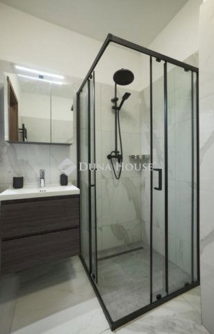 Eladó téglalakás, Budapesten, VIII. kerületben 46.625 M Ft