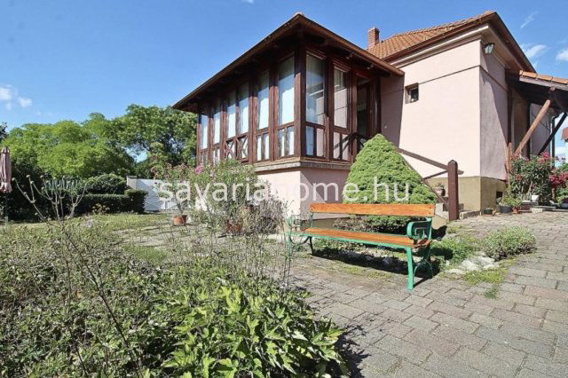 Eladó családi ház, Szombathelyen 82.5 M Ft, 2 szobás
