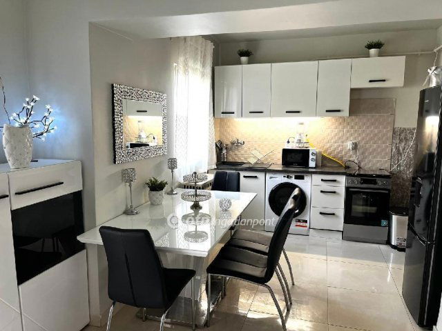 Eladó családi ház, Budapesten, XXII. kerületben 62 M Ft