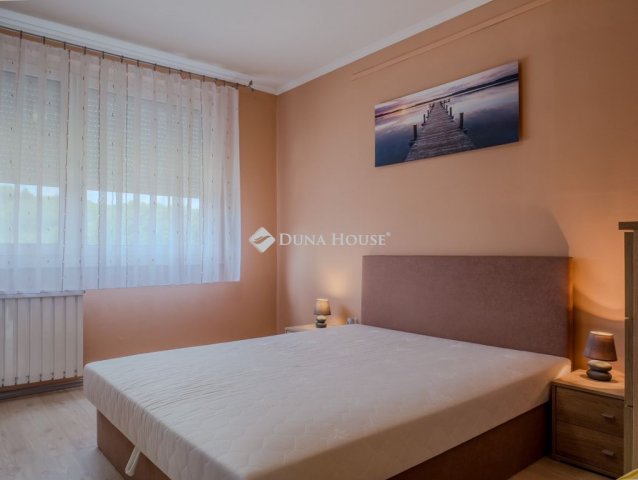 Eladó panellakás, Miskolcon 32.9 M Ft, 2 szobás
