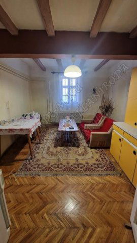 Eladó családi ház, Hódmezővásárhelyen 23 M Ft, 2 szobás