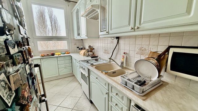 Eladó panellakás, Budapesten, XXI. kerületben 69.9 M Ft