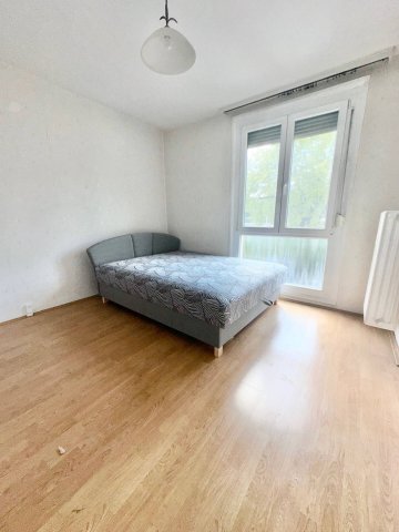 Eladó téglalakás, Pécsett 47.9 M Ft, 2 szobás
