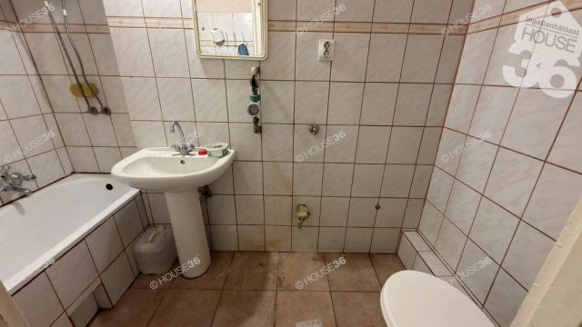 Eladó téglalakás, Kecskeméten 39.9 M Ft, 2 szobás