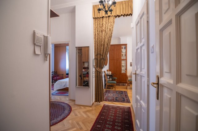 Eladó téglalakás, Budapesten, II. kerületben 144.4 M Ft